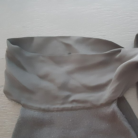 LRL Black Silk & Cashmere Tie Neck Sleeveless Sweater - size S - Picture 9 of 11